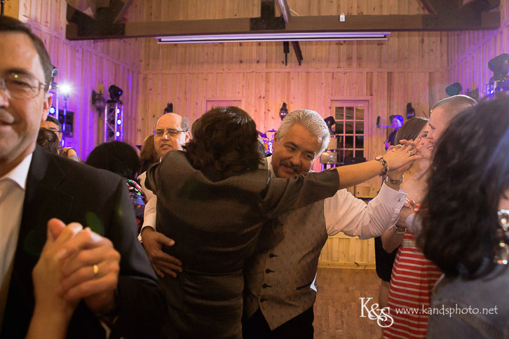 Hidden Springs Wedding by Dallas Wedding Photographers - K & S P